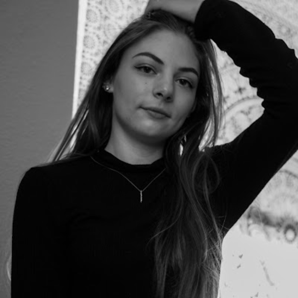 Meet your Posher, Karmin